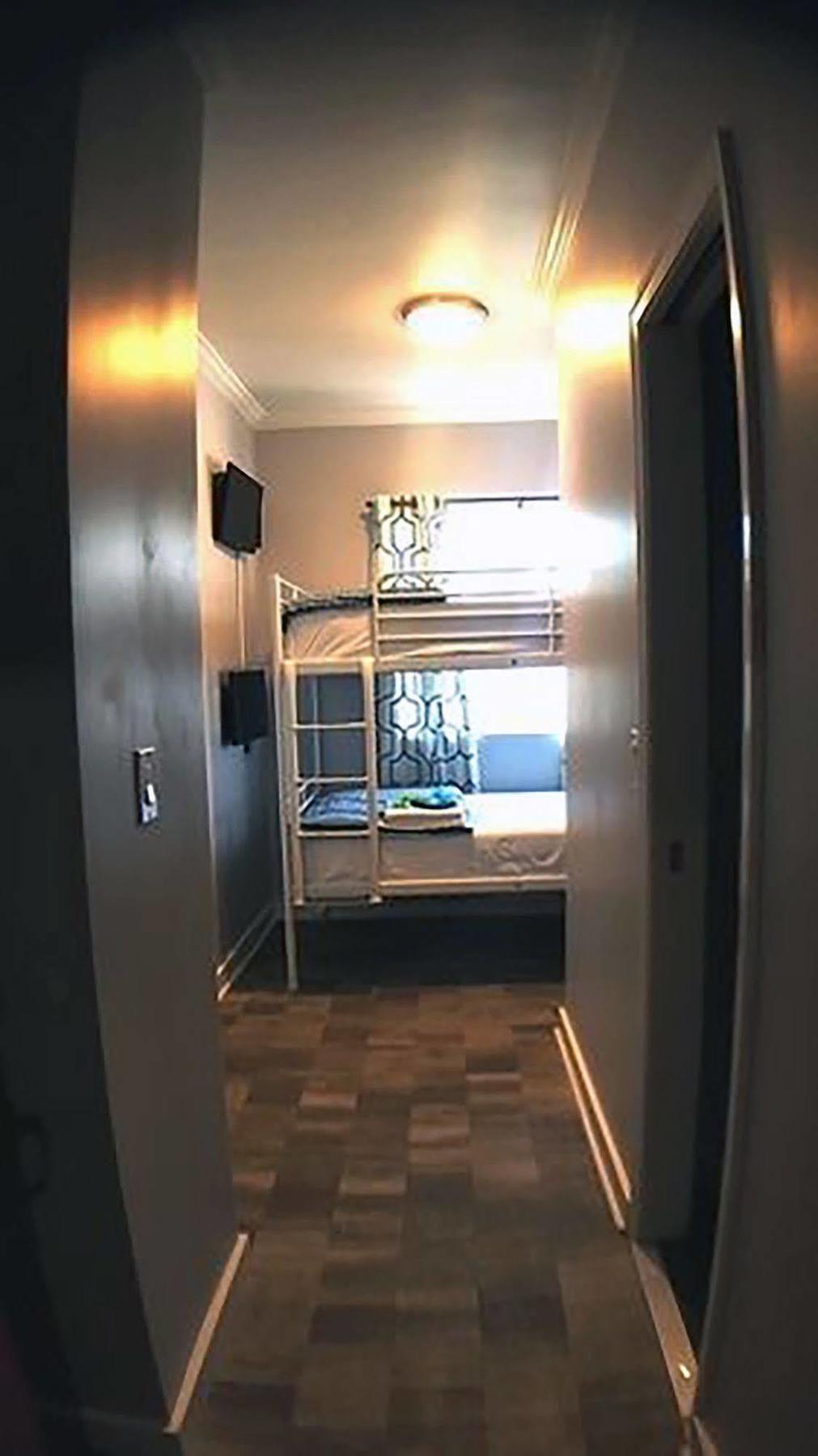 Hostel Hollywood *