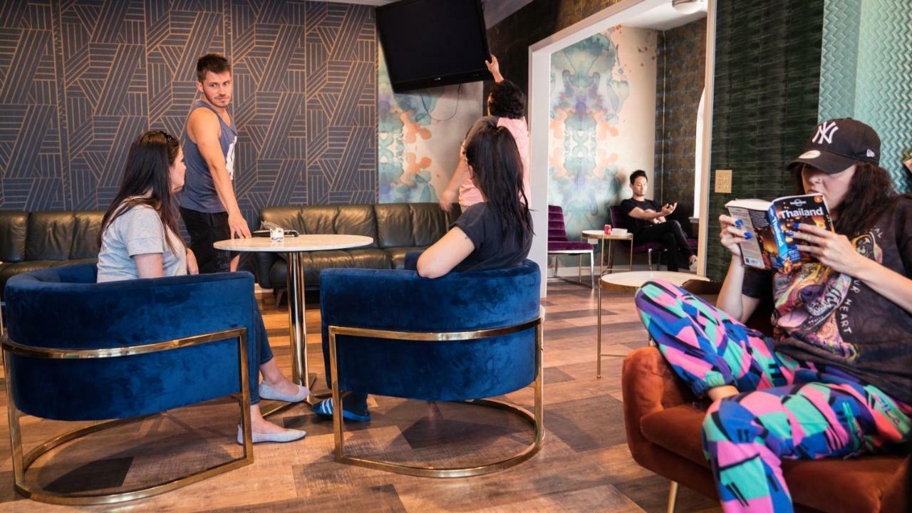 Hollywood Hostel