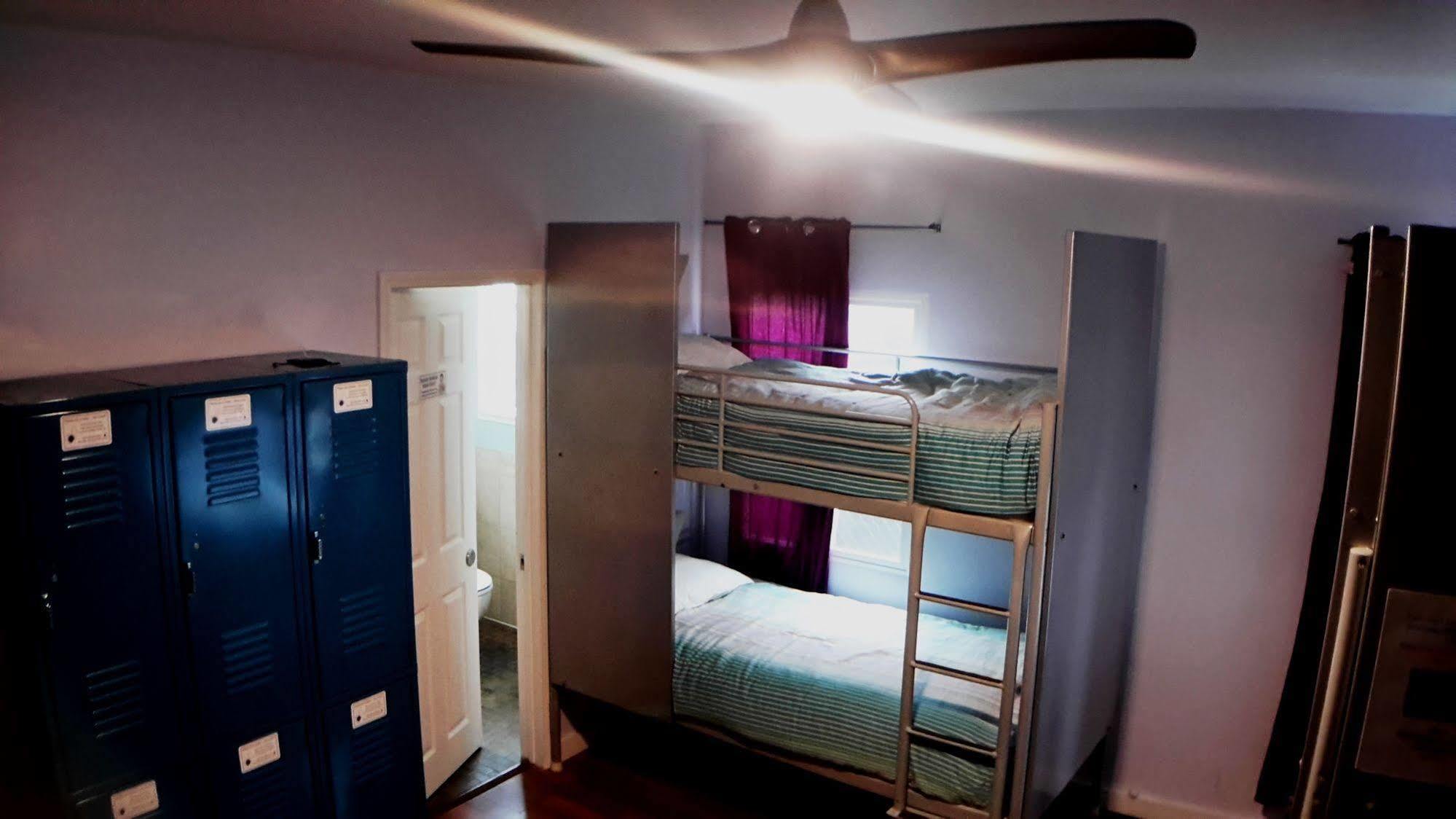 Hostel Hollywood *